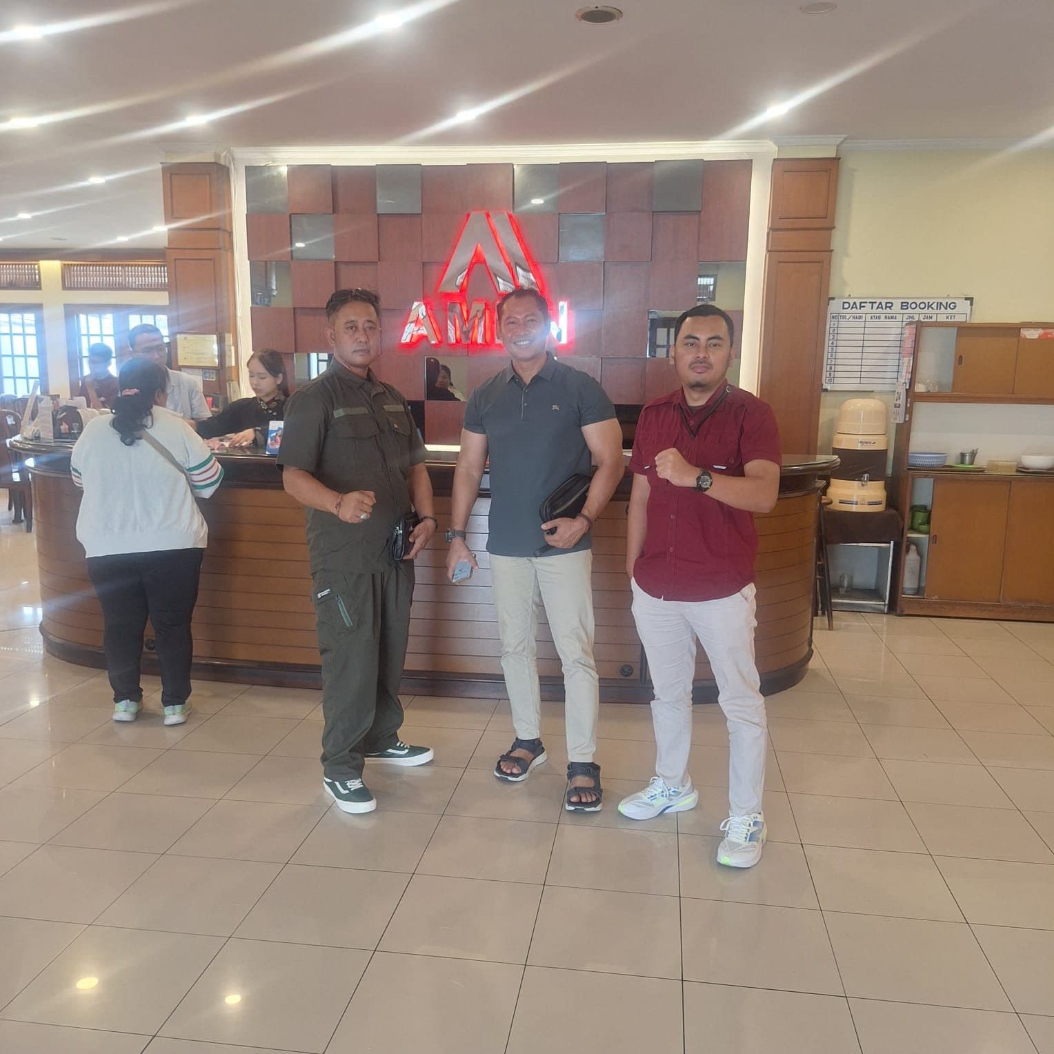 Audiensi bersama klien